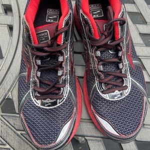 Brooks. Adrenaline GTS Size 11.5 Brand New Mens